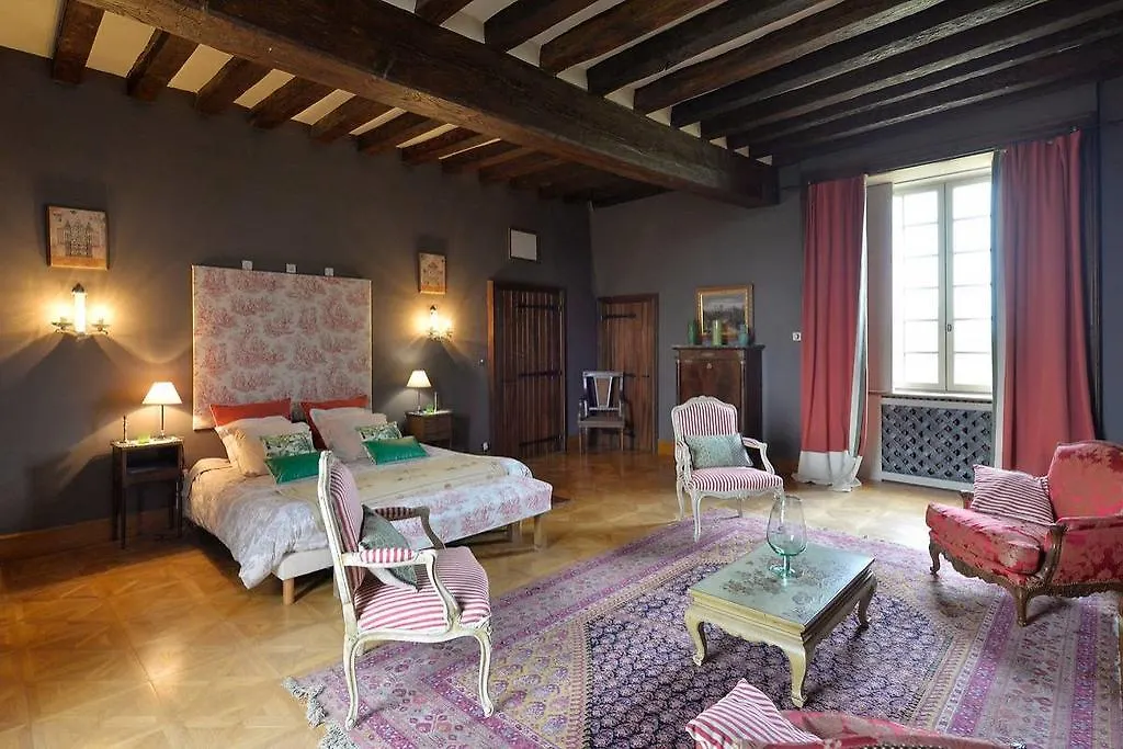 ***** Couette-café Chateau De La Balluere Pirmil France